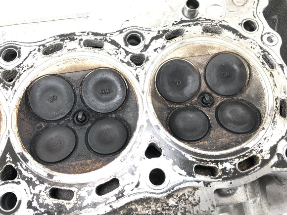 Honda CBR 900 RR SC28 [1994] - головка цилиндра без распределительных валов