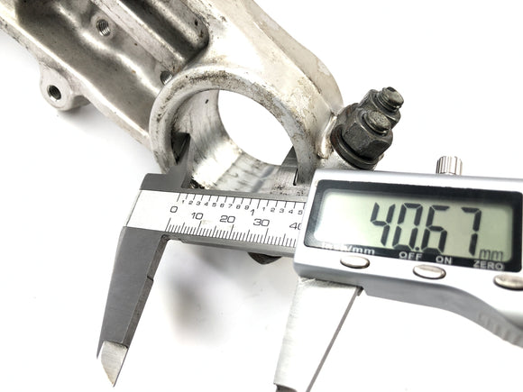 ヤマハXT 600 Zテネレ55W [1986]  - フォークブリッジの下