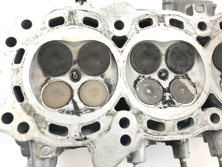 Honda CBR 1000 RR SC57 [2006] - sylinderhodeventiltog ventilseteventilkanaler