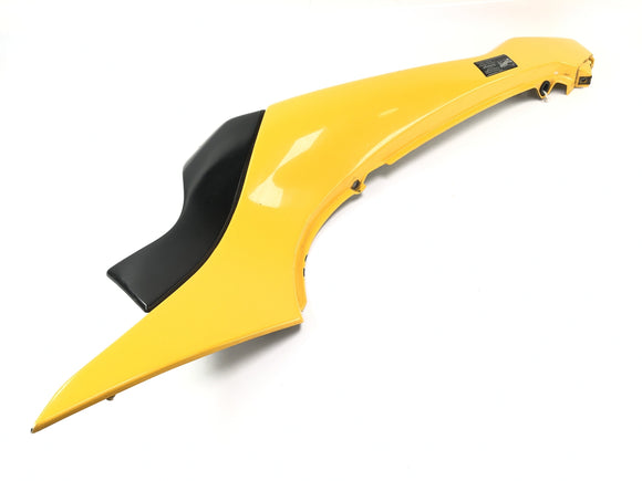 Triumph Daytona 900 T300 [1993] - Boczne okładziny tylne okładziny prawe