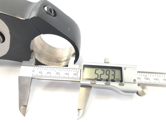 Suzuki VZ 1500 WVCU [2011] — мост вилки вверху