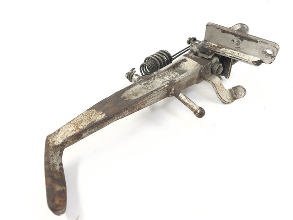 Suzuki GSX R 1100 GV73B [1990] - Standzijde Stand met de lente