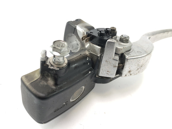 Suzuki VZ 1500 WVCU [2011] - Насос переднего тормоза Насос ручного тормоза Крепление руля правый