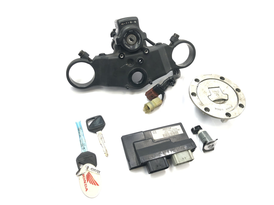 本田 CBR 1000 RR SC57 [2006] - 锁具点火锁油箱盖转向锁钥匙 CDI