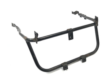 Triumph Daytona 900 T300 [1996] - Öljynjäähdyttimen kiinnike