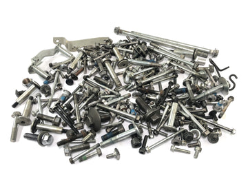 Suzuki VZ 1500 WVCU [2011] - Restteile und Schrauben Konvolut - 0