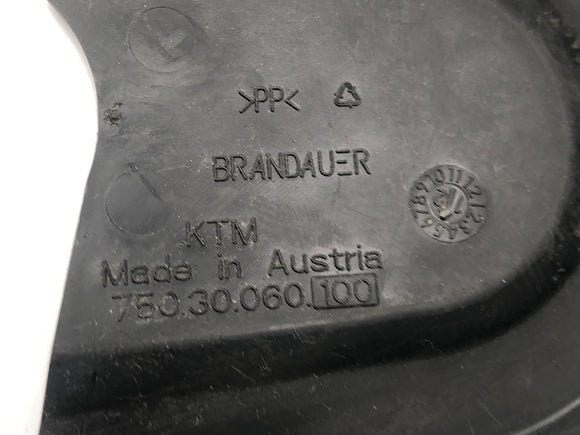 KTM Duke 690 A3 [2012] - Ritzelabdeckung Motordeckel