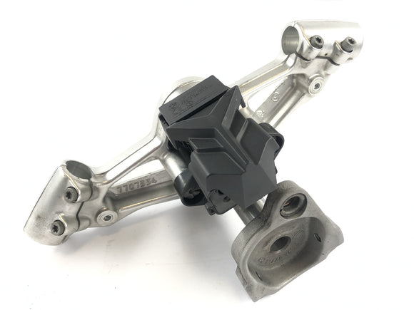 BMW K 1300 S K12S [2010] - zámečník Zündchlos CDI Tank Lock pro Gabelbrücke nad tacho kokpitem ECU