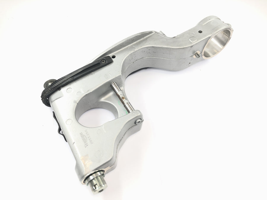 TRIUMPH DAYTONA 955I T595 [1998] - Задний маятник