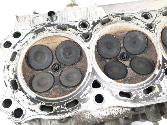 Honda CBR 900 RR SC28 [1994] - головка цилиндра без распределительных валов