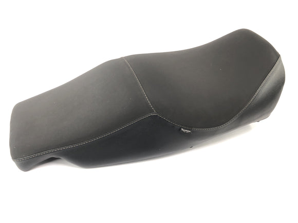 Triumph Sprint St 1050 [2005]  - シートシート