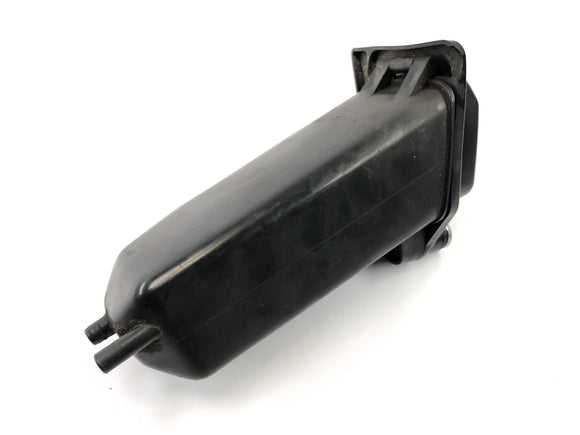 Honda NX 650 RD08 [1995] - toolbox