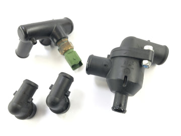 Aprilia RSV4 1000 [2010] - termostato de refrigerante