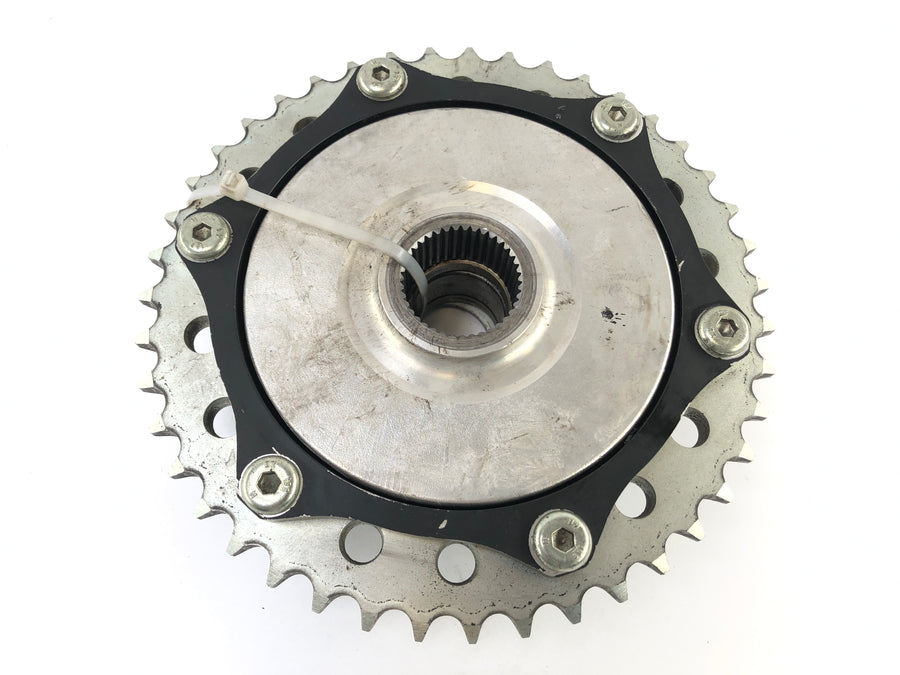 Triumph Daytona 955i T595 [1999] - Kettenzahnrad Träger Adapter