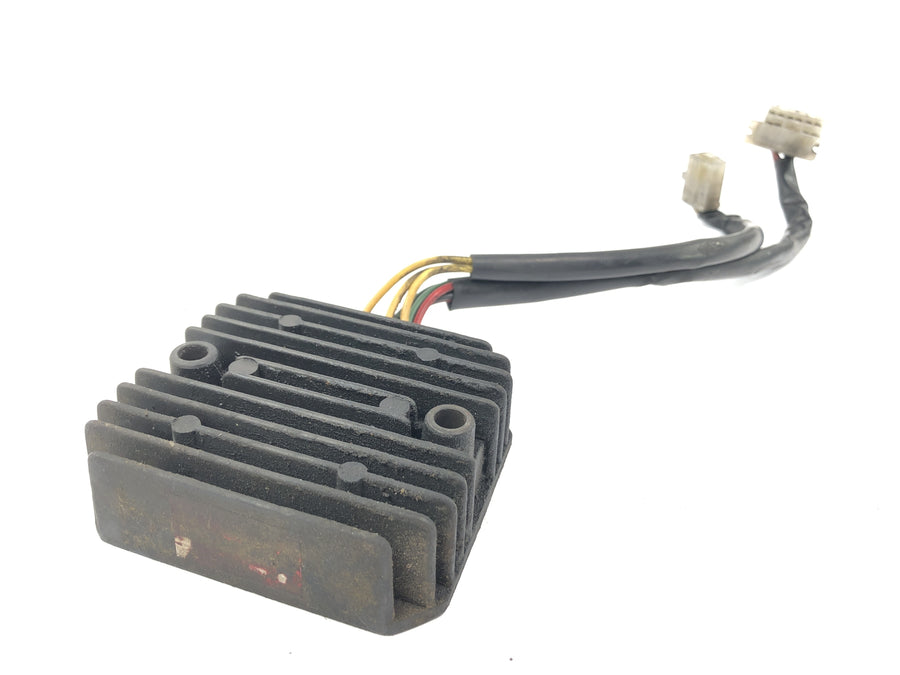 Honda GL 500 Silverwing PC02 [1982] - Ohjain Limaregler Lunastaja