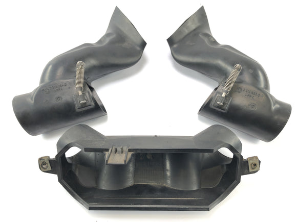 BMW R 1100 RT 259 [1997] - Ansaugstutzen Ansaugschnorchel Luftansaugrohr vorne