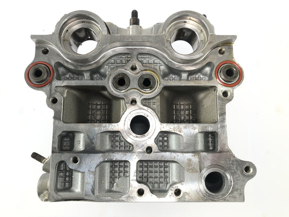 Ducati 999 H4 [2003] - головка цилиндра сзади