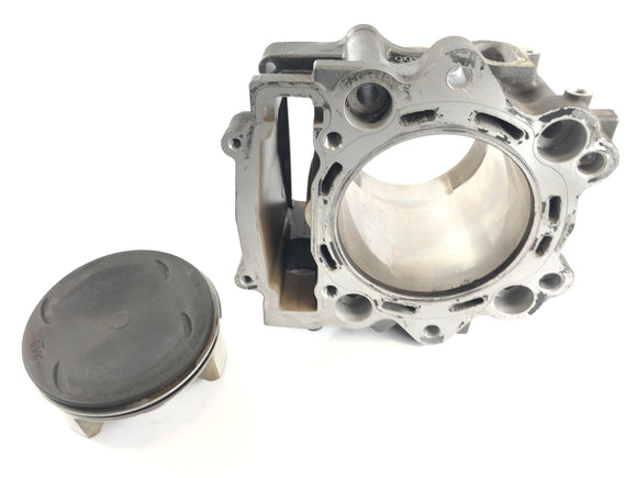 ヤマハXT 660 DM01 [2004]  - ピストン付きのシリンダー