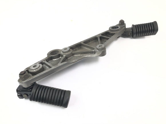 川崎Z 1100 KZZ10A [1984]  - フットレスト付きの左側のフットレストプレート