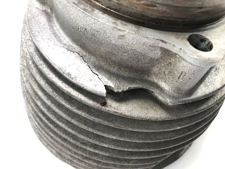 BMW R75/5 [1973] - Cilindro con pistones a la derecha