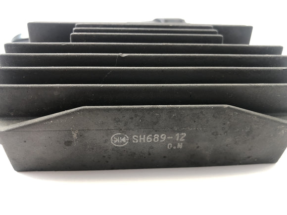 Kawasaki ZX 12 R ZXT20A [2001] - Regulátor