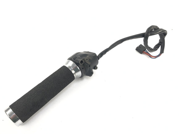 Yamaha XS 650 SE 3L1 [1979] - Ohjaustangon ohjaustangon kytkin oikeassa kaasukahvassa