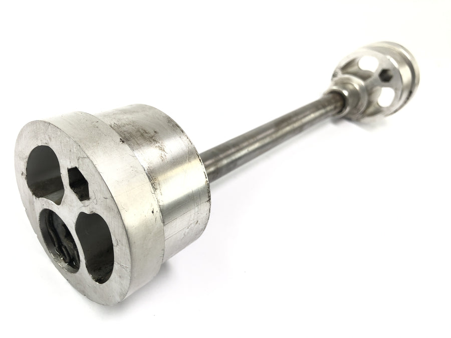 Triumph Daytona 900 T300 [1993] - rear axle axis with an eccentric chain tensioner