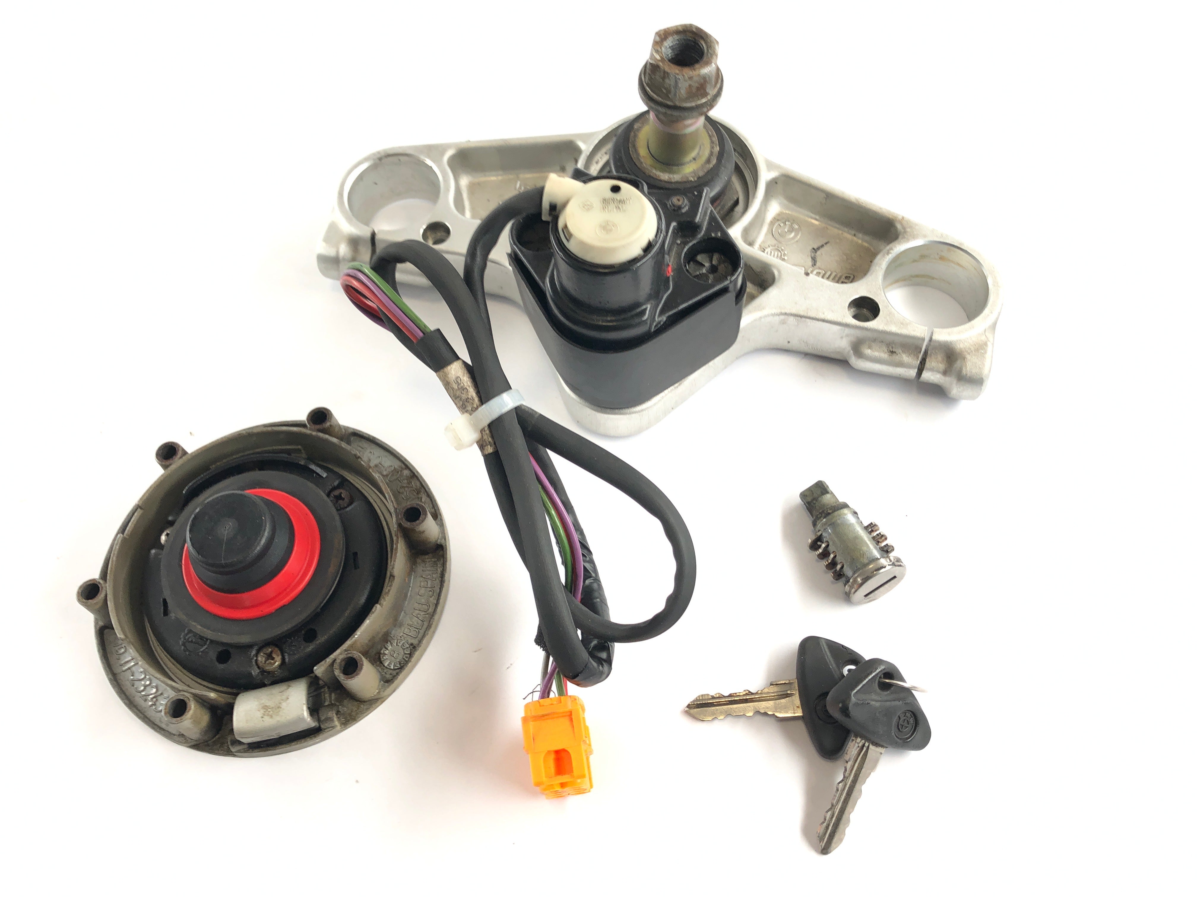 BMW K 1200 RS [2002] - Ignition lock tank lock with fork bridge above