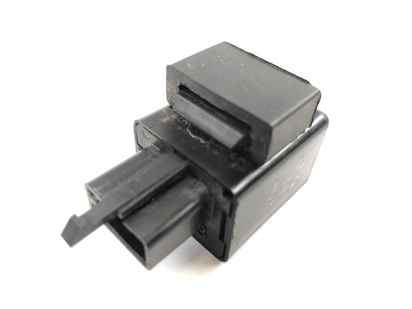 川崎GPZ 1100 ZXT10E [1997]  - シグナルラックコントロールユニットのスイッチングリレーオートバイをターン