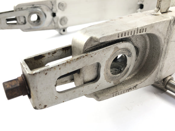 Suzuki GSX R 1100 GV73B [1990] - Schwinge achterwielzwaai