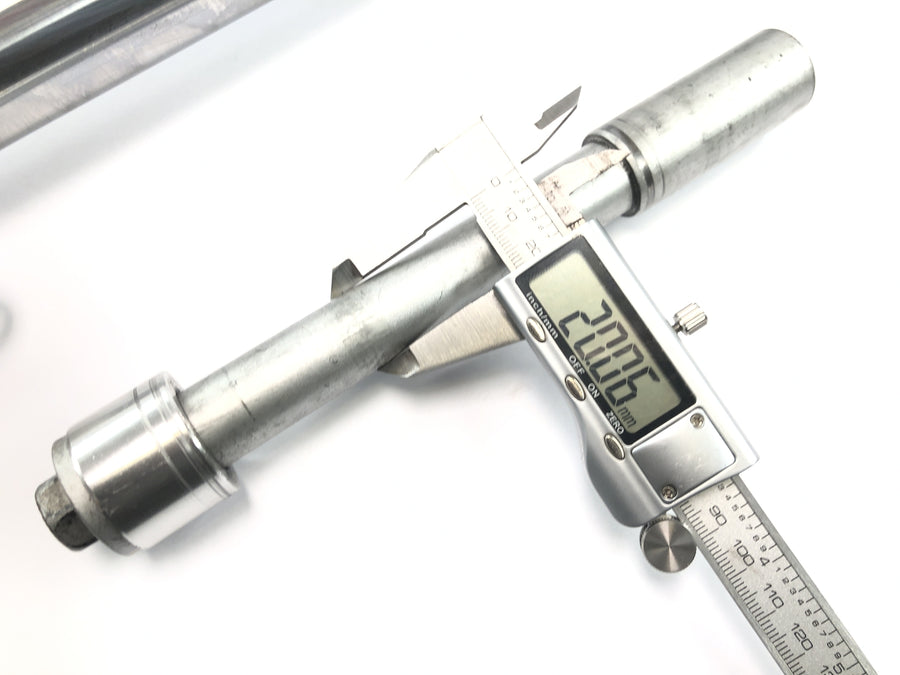 SWM SM 125 R [2018] - Gabel Telegabel mit Achse