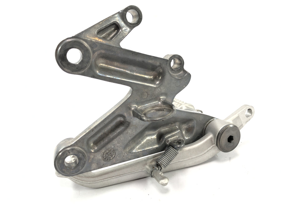 Triumph Street Triple R 675 D67LD [2010] - footrest system driver footrest right with brempedal