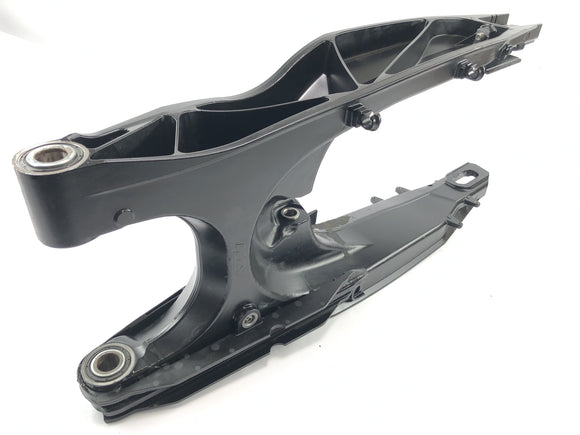 KTM 1050アドベンチャー[2017]  - スイング後輪スイングアーム