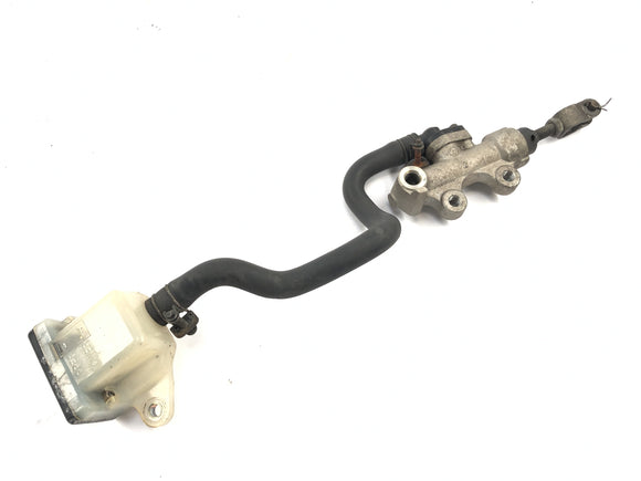 Suzuki GSX R 1100 GV73B [1990] - brzdové čerpadlo za sebou