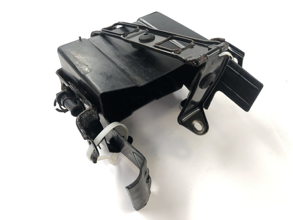 HONDA XBR 500 PC15 [1989] - Assorbimento del supporto per la batteria del telaio della scatola della batteria