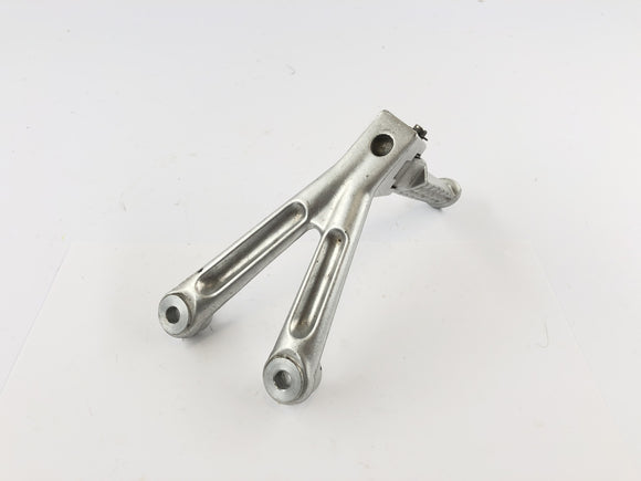 Triumph Speed ​​Triple 955i [1999] - Pedias fotstöd till vänster