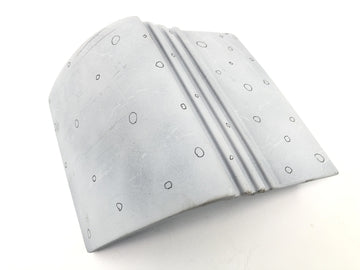 BMW E28 - Verkleidung Abdeckung Abschleppöse Stoßstange vorne