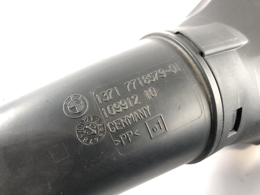 BMW K 1300 S K12S [2010] - Luchtinlaat luchtkanaal inlaatpijpluchtgids aan de linkerkant rechts