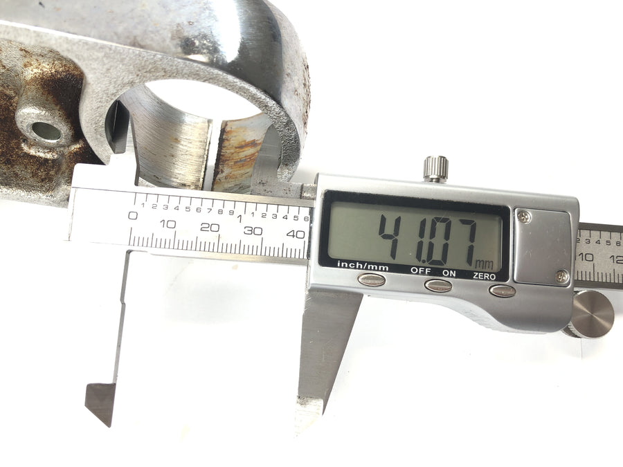 Yamaha XVS 650 Drag Star VM03 [2001] - Fork Bridge nedenfor