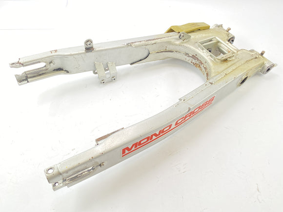 Yamaha XT 600 Z Ténéré 1VJ [1986] - Schwinge Swing se zadním kolami