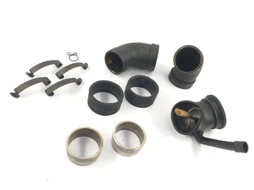 BMW R 100 RT 247 [1981] - intake in the air filter box fastening