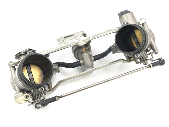 Moto Guzzi Stelvio 1200 4V [2009] - Gassventilinjeksjonssystem med stenger