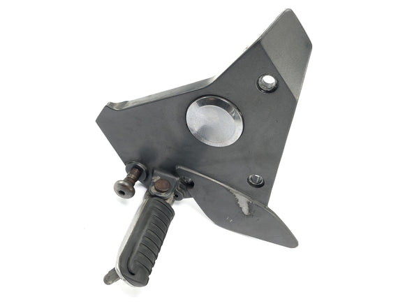 Kawasaki ZR7 ZR750F [1999] - Fußrastenhalter vorne links Fahrerfußstütze