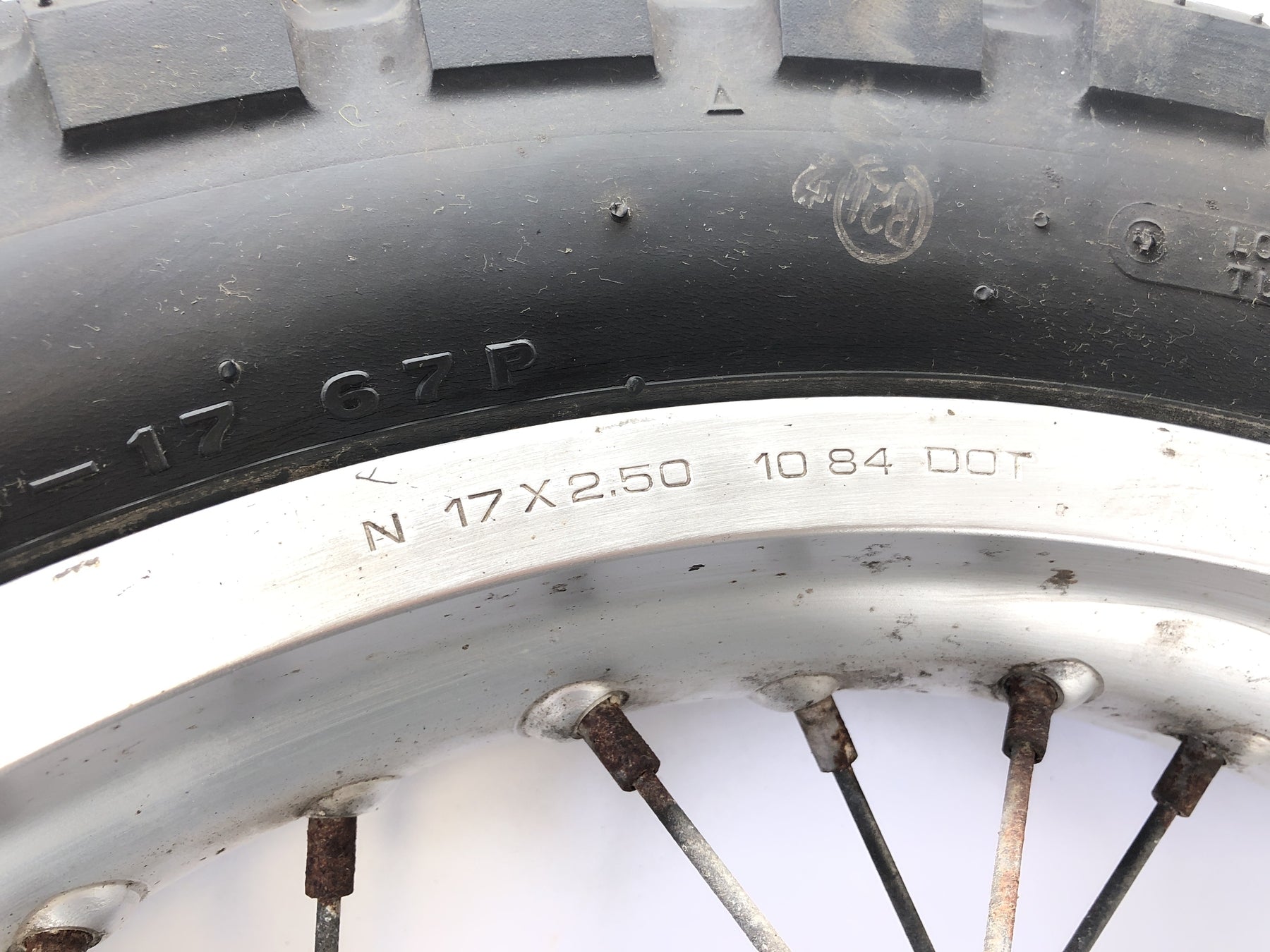 Honda XL 600 R PD03 [1985] - Rear wheel rim rear