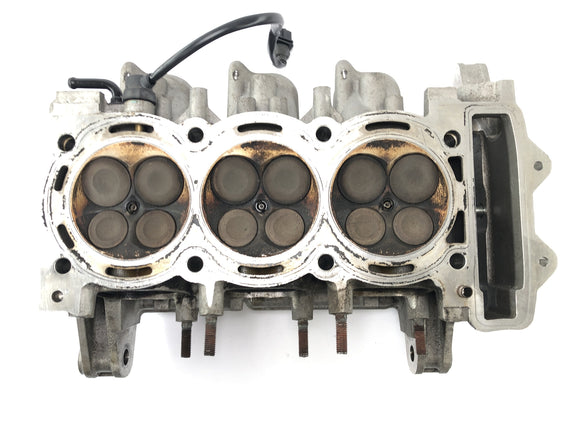 Triumph Sprint St 1050 [2005] - hlava válce