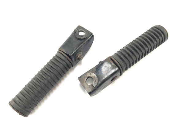 Honda CB 650 RC03 [1981] - Pedias fotstøtter til venstre og høyre