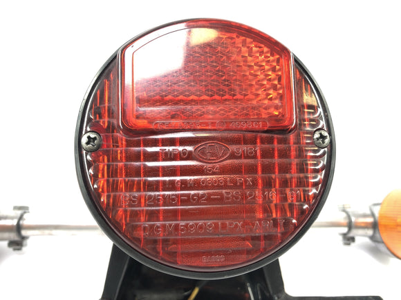 Moto Guzzi V7 Special [1971]  - インジケーターとナンバープレートの録音を備えたリアライト