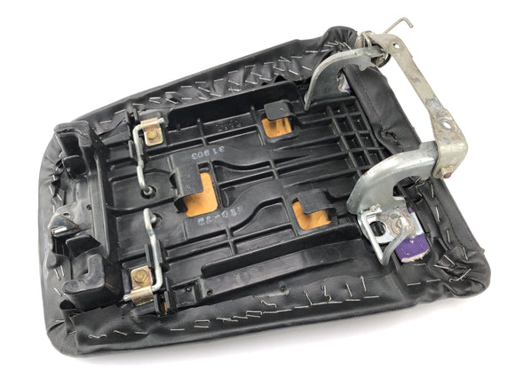 Honda CBR 900 RR SC28 [1994] - Polštář sedadla spolujezdce vzadu