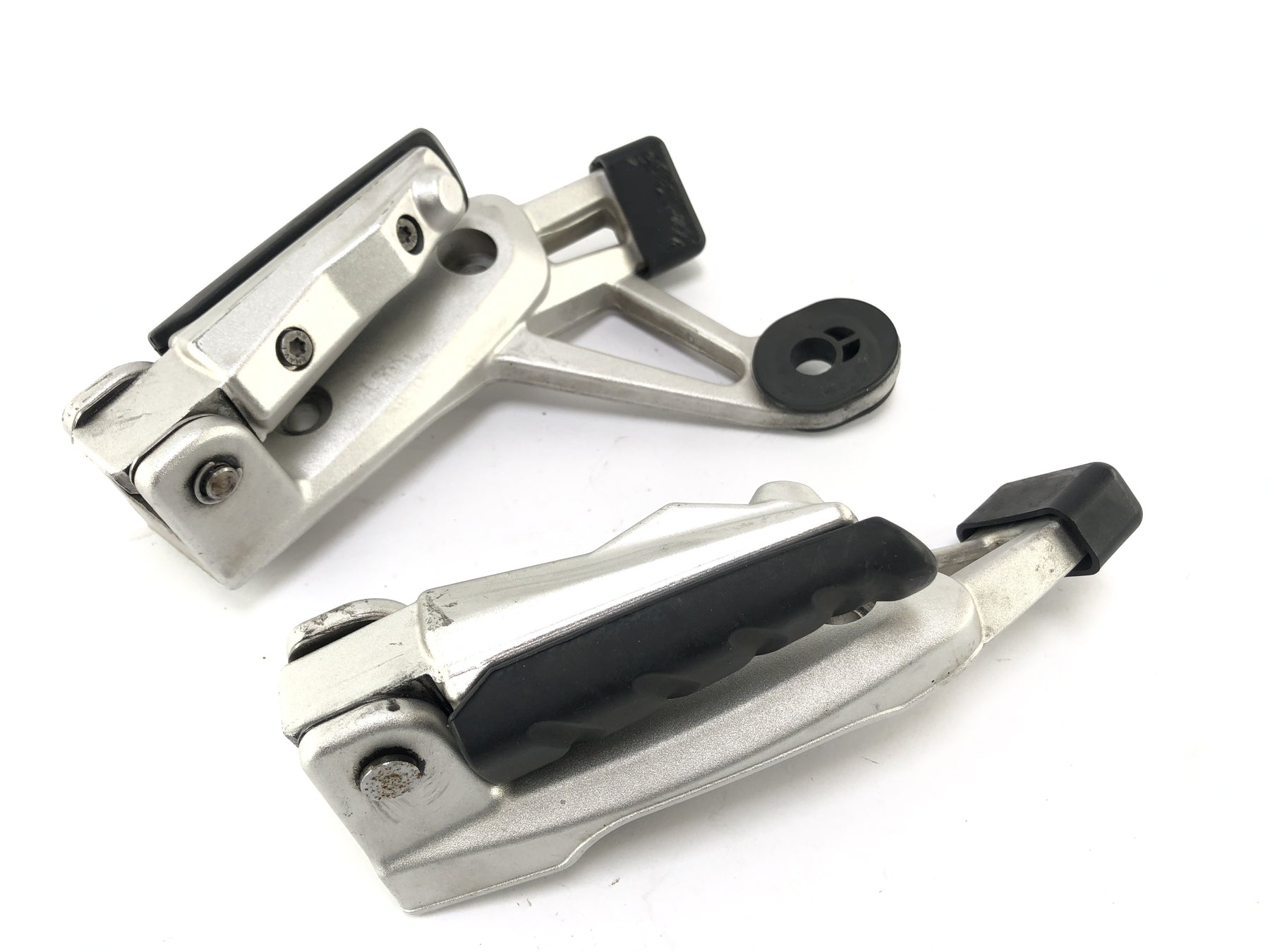 BMW R 1200 R [2007] - Passenger footrests left and right with bracket