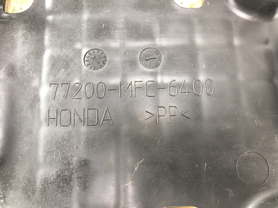 Honda FMX 650 RD12 [2006] - Sedlo